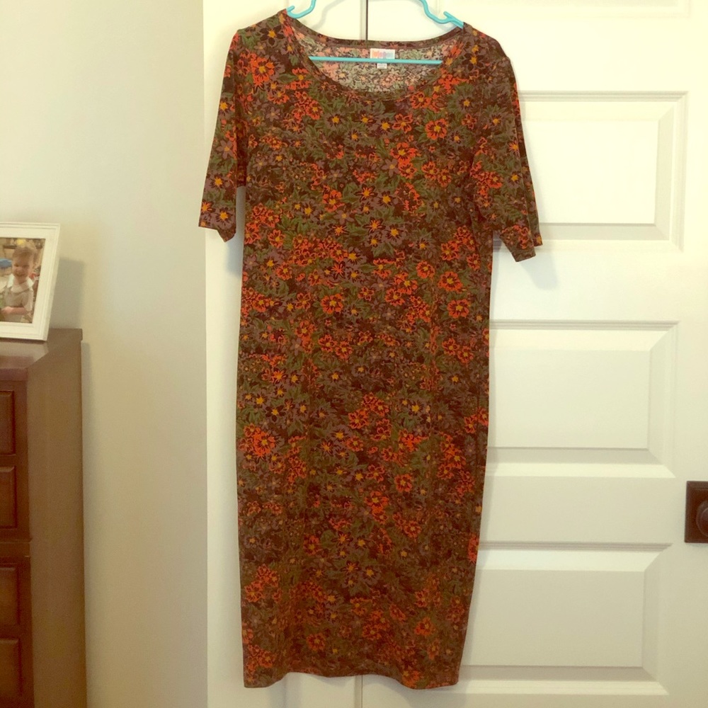 LuLaRoe Julia.